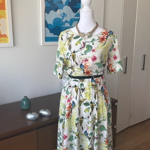 Essentiel Antwerp Botanical Dress with medi sleeves - Picture 3 of 10